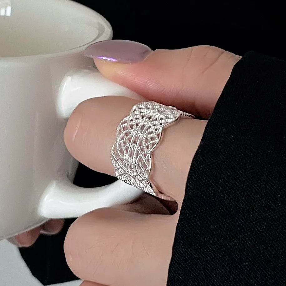 Elara Floral Lace Ring